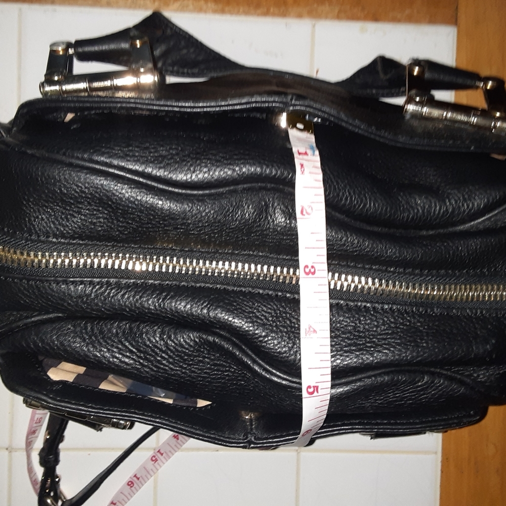 Kelsie Dragger Black Leather  Shoulder bag - Picture 15 of 15